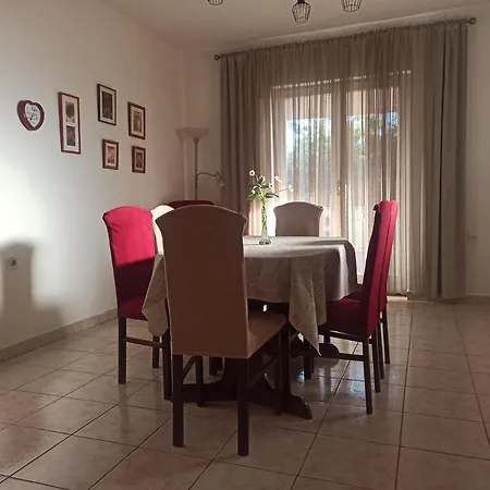 Boris Apartment Kozino